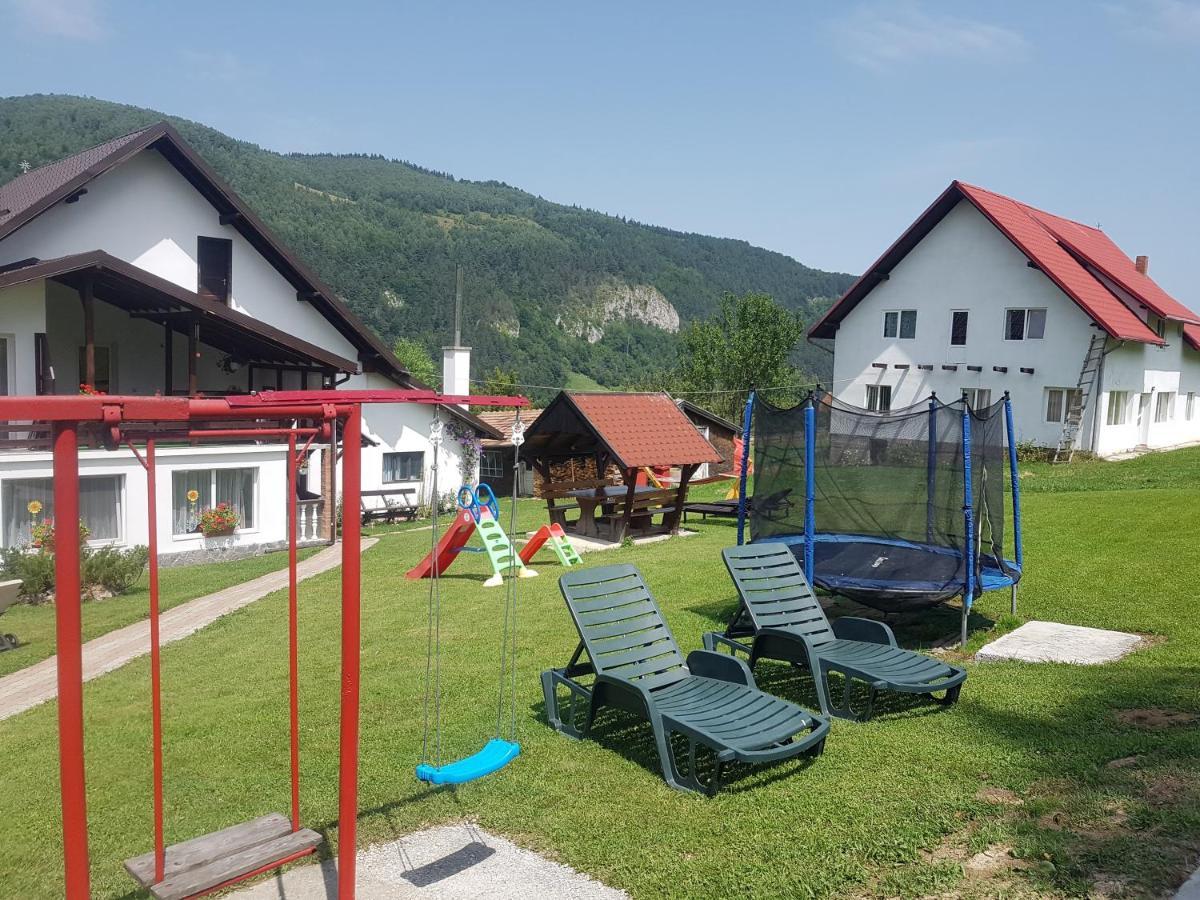 Pensiunea Casa Ady Törcsvár Kültér fotó