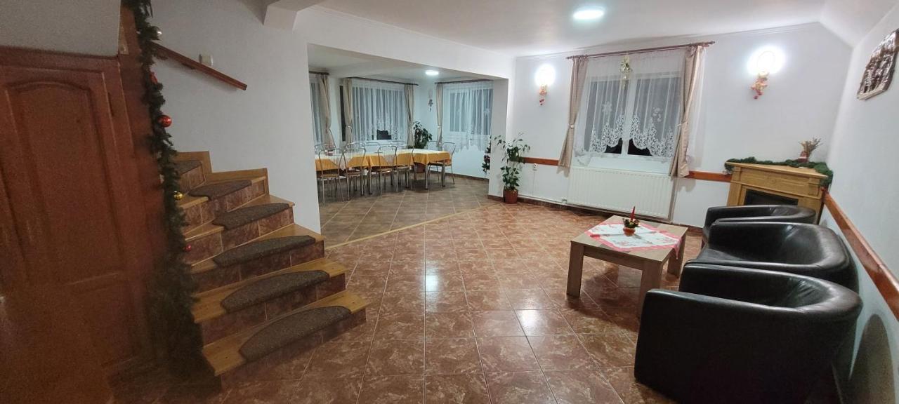 Pensiunea Casa Ady Törcsvár Kültér fotó