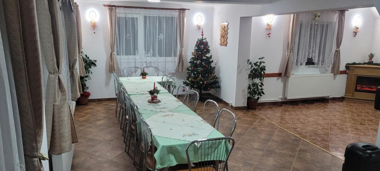 Pensiunea Casa Ady Törcsvár Kültér fotó
